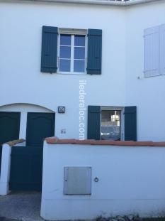 Ile de Ré:Maison calme 5 personnes avec parking privé à proximité plage et commerces