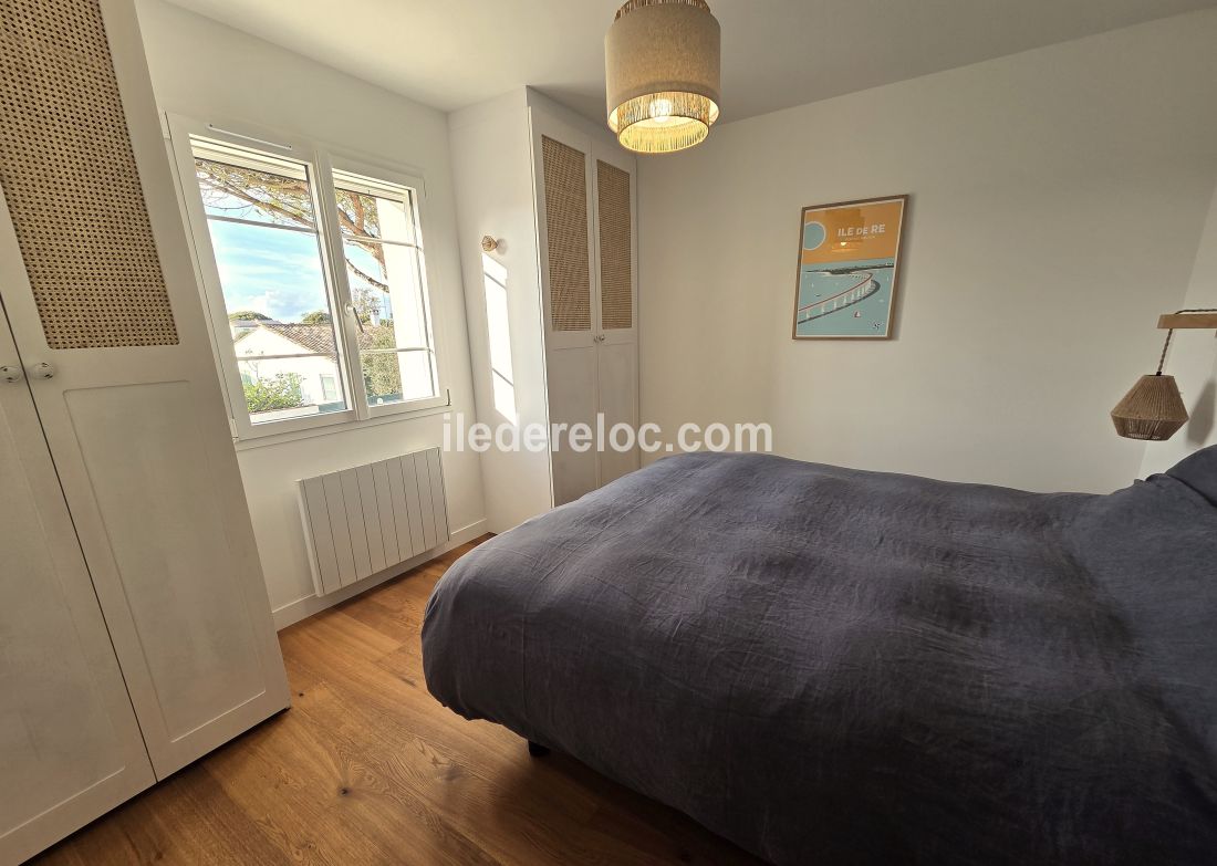 Photo 60 : CHAMBRE d'une maison situ&eacute;e &agrave; La Couarde-sur-mer, &icirc;le de R&eacute;.