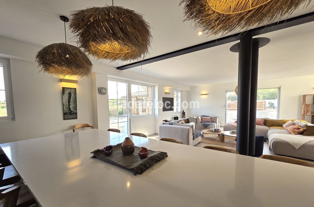 Photo 35 : CUISINE d'une maison situ&eacute;e &agrave; La Couarde-sur-mer, &icirc;le de R&eacute;.