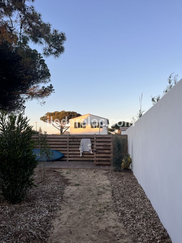 Photo 70 : JARDIN d'une maison situ&eacute;e &agrave; La Couarde-sur-mer, &icirc;le de R&eacute;.