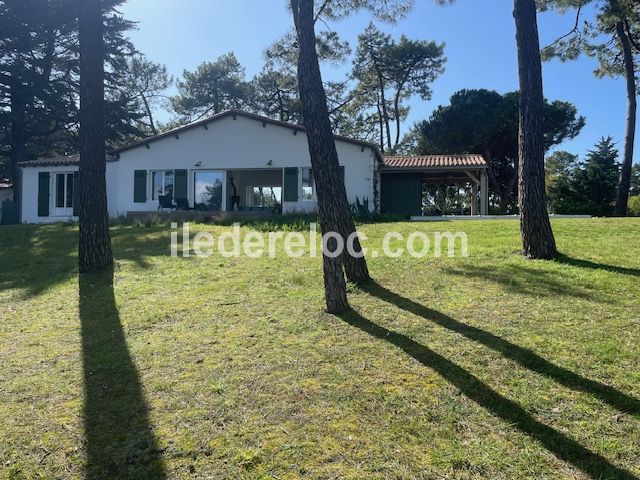 Photo 4 : NC d'une maison situ&eacute;e &agrave; Rivedoux-Plage, &icirc;le de R&eacute;.