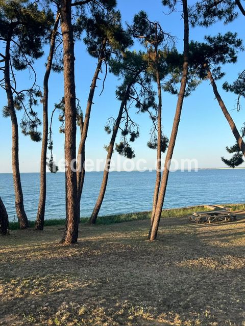 Photo 19 : NC d'une maison situ&eacute;e &agrave; Rivedoux-Plage, &icirc;le de R&eacute;.