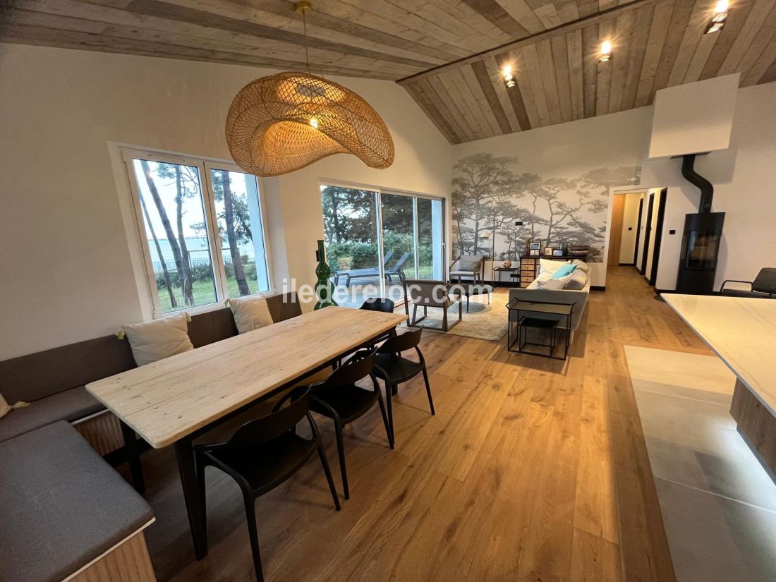 Photo 7 : NC d'une maison situ&eacute;e &agrave; Rivedoux-Plage, &icirc;le de R&eacute;.