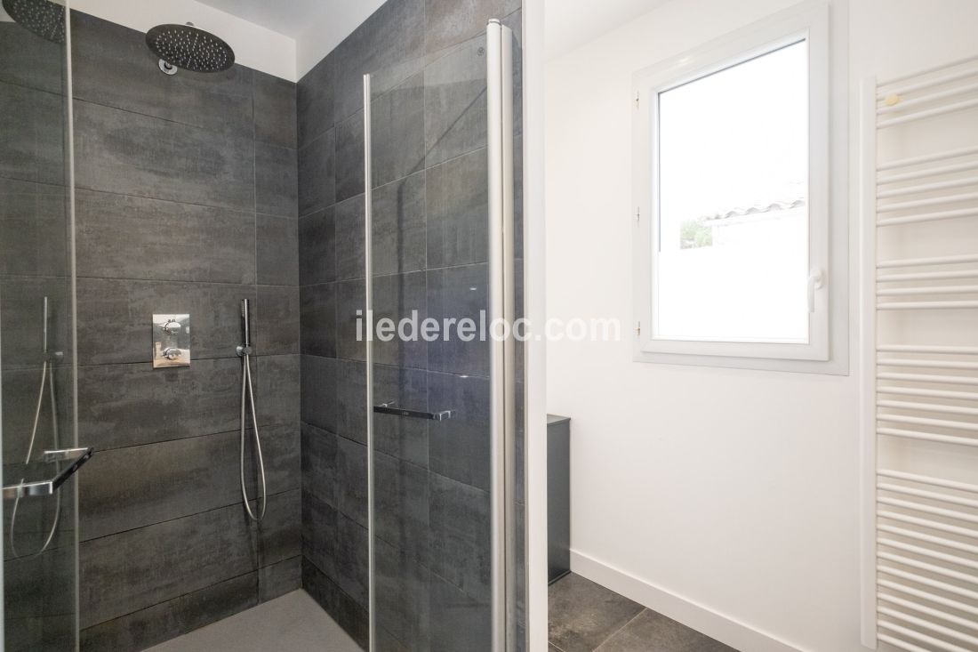 Photo 14 : NC d'une maison situ&eacute;e &agrave; Rivedoux-Plage, &icirc;le de R&eacute;.