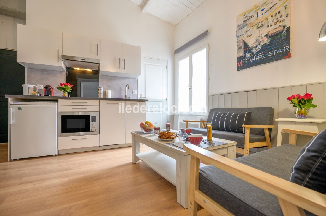 Photo 63 : NC d'une maison situ&eacute;e &agrave; Saint-Martin-de-R&eacute;, &icirc;le de R&eacute;.