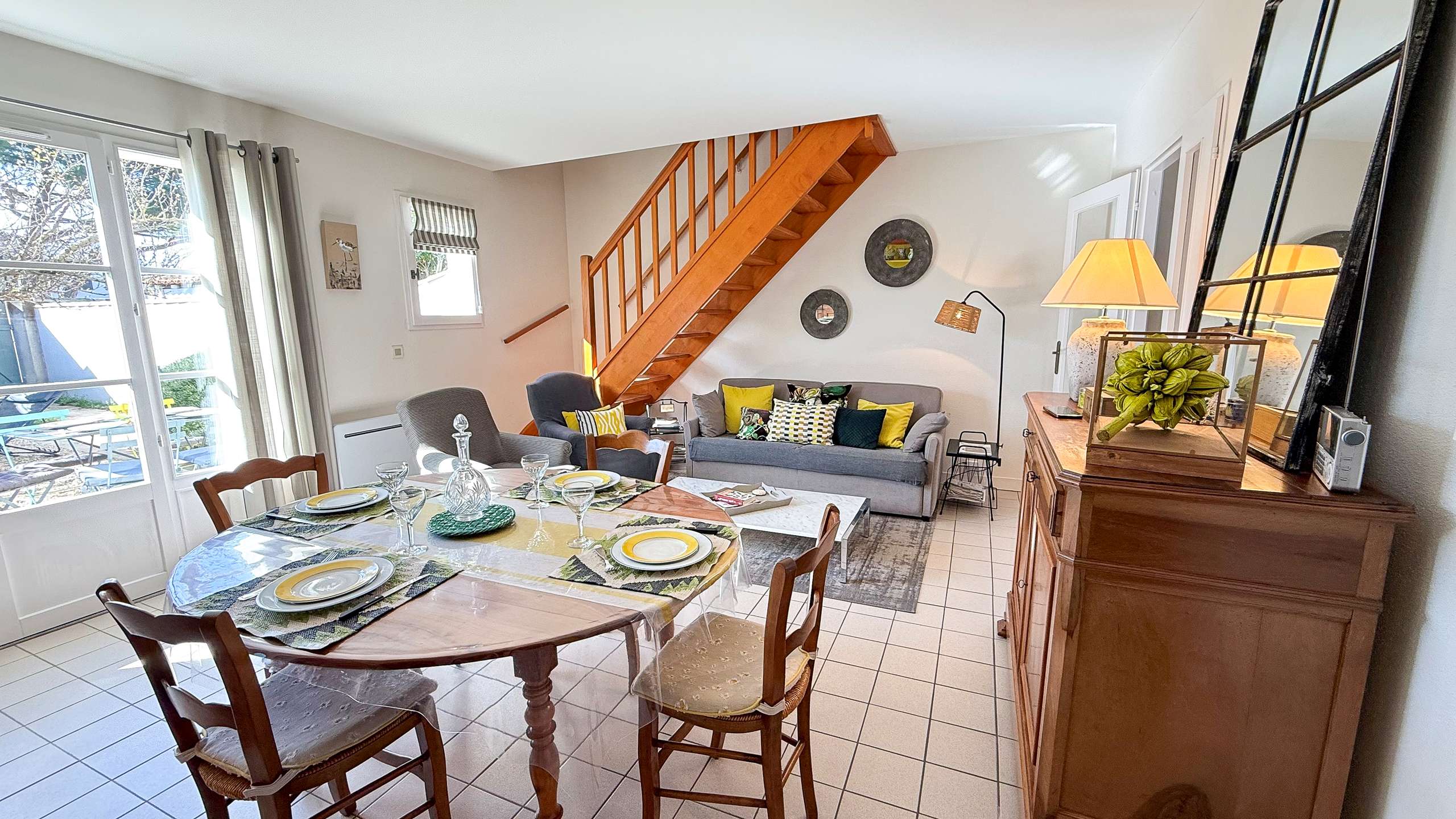 Photo 4 :  d'une maison situ&eacute;e &agrave; Le Bois-Plage-en-R&eacute;, &icirc;le de R&eacute;.