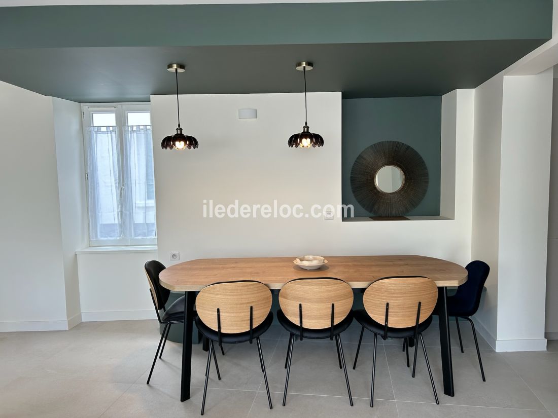 Photo 7 : SEJOUR d'une maison situ&eacute;e &agrave; Le Bois-Plage-en-R&eacute;, &icirc;le de R&eacute;.