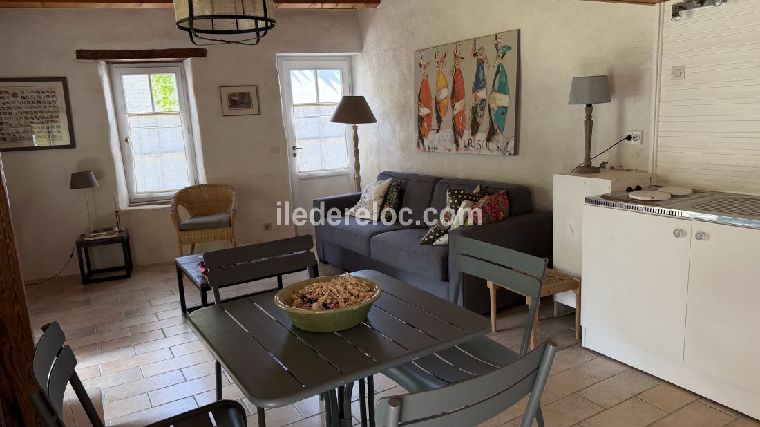 Photo 6 : NC d'une maison situ&eacute;e &agrave; Saint-Cl&eacute;ment-des-Baleines, &icirc;le de R&eacute;.