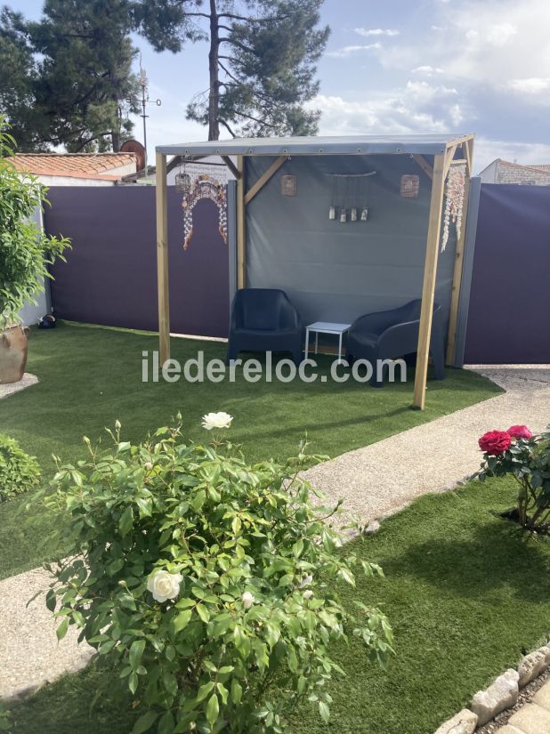 Photo 6 : PATIO d'une maison situ&eacute;e &agrave; La Flotte-en-R&eacute;, &icirc;le de R&eacute;.