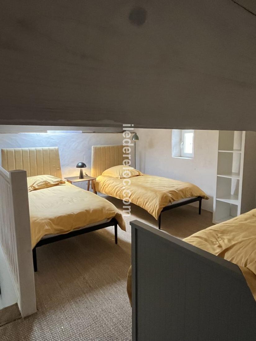 Photo 10 : NC d'une maison situ&eacute;e &agrave; Ars en R&eacute;, &icirc;le de R&eacute;.