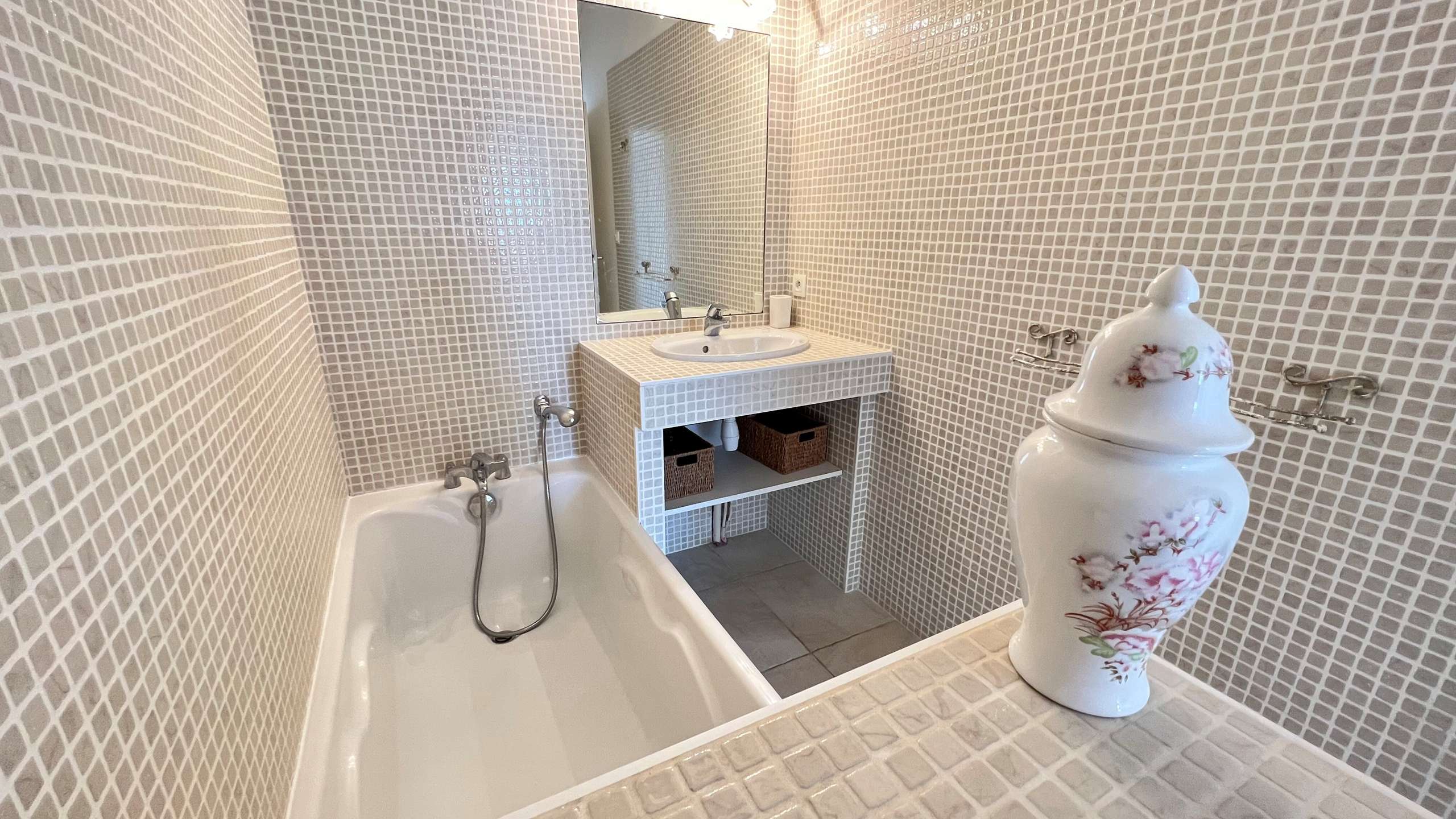 Photo 11 :  d'une maison situ&eacute;e &agrave; Le Bois-Plage-en-R&eacute;, &icirc;le de R&eacute;.