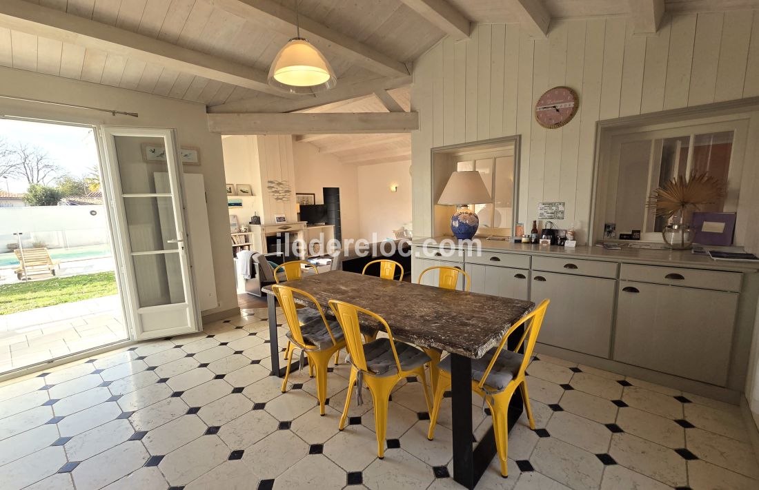 Photo 15 : SEJOUR d'une maison situ&eacute;e &agrave; Le Bois-Plage-en-R&eacute;, &icirc;le de R&eacute;.