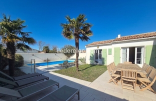 Ile de R&eacute;:Grande villa tiodore avec piscine, jardin, 8 à 10 pers