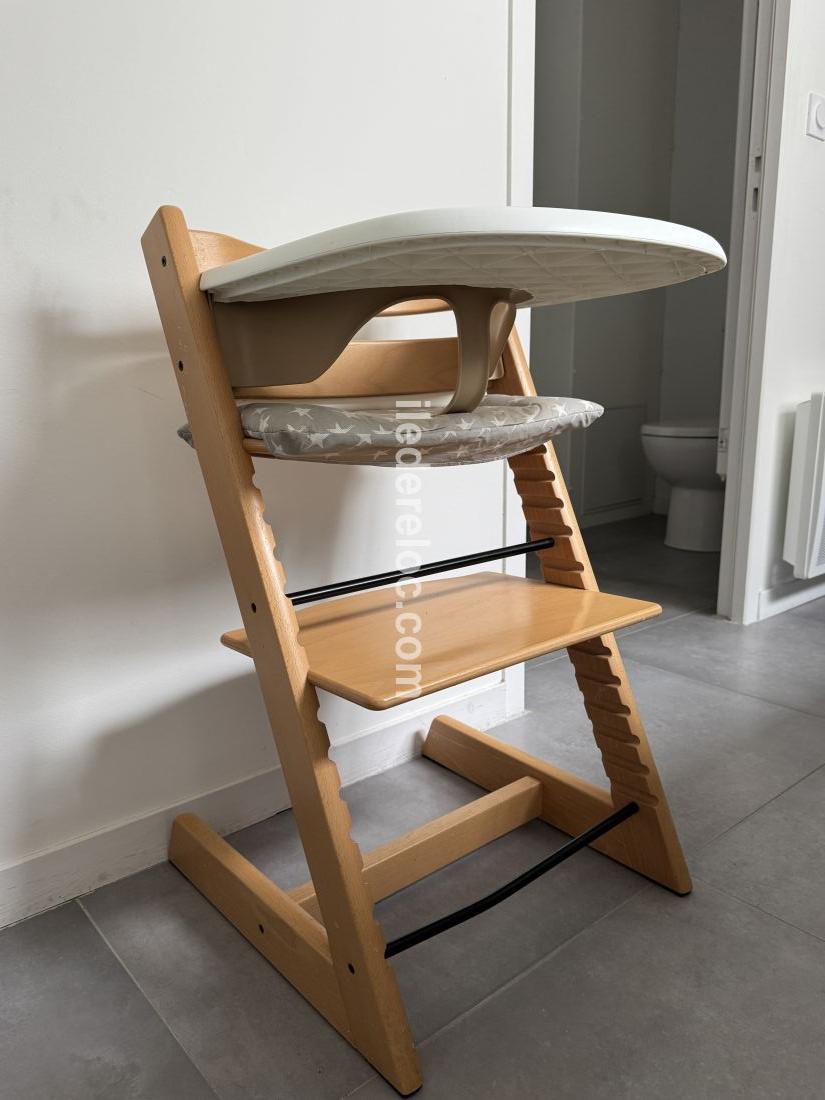 Photo 11 : CUISINE d'une maison situ&eacute;e &agrave; Rivedoux-Plage, &icirc;le de R&eacute;.