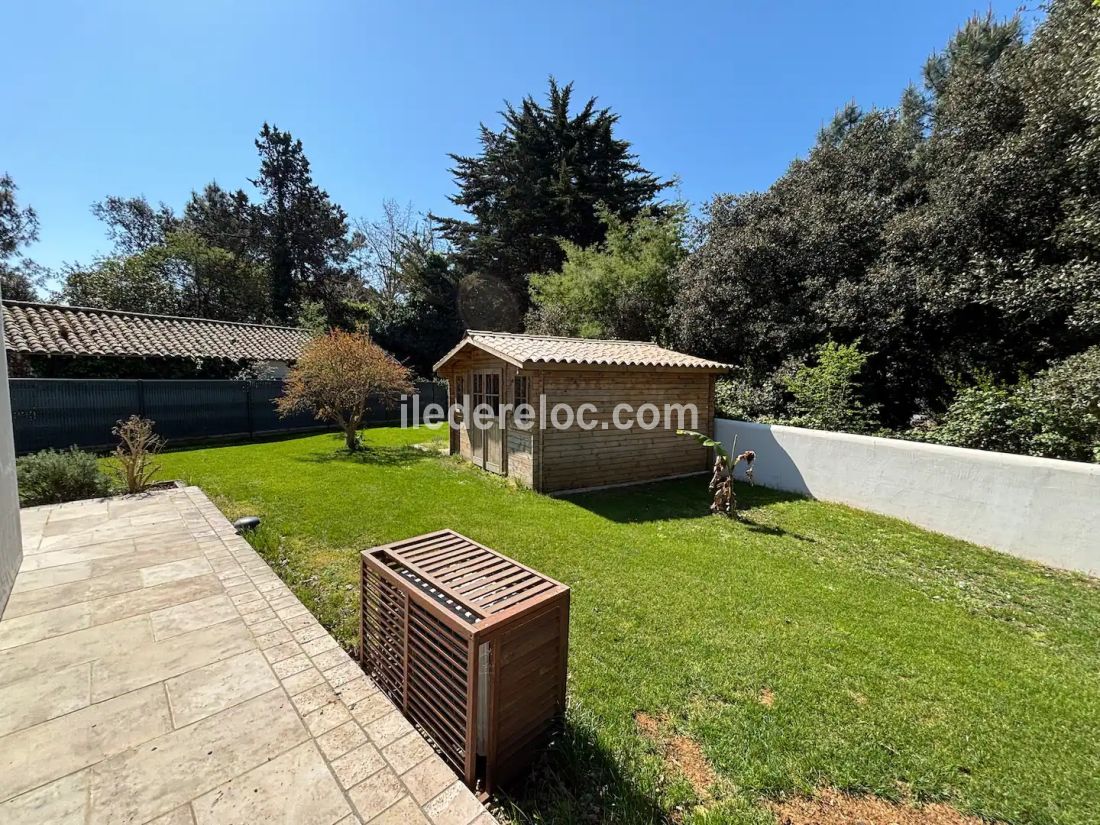 Photo 41 : JARDIN d'une maison situ&eacute;e &agrave; Rivedoux-Plage, &icirc;le de R&eacute;.