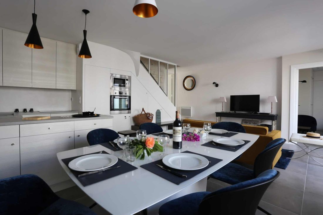 Photo 7 : SEJOUR d'une maison situ&eacute;e &agrave; Ars en R&eacute;, &icirc;le de R&eacute;.