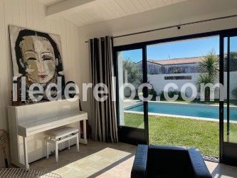 Photo 9 : SEJOUR d'une maison situ&eacute;e &agrave; Saint-Martin-de-R&eacute;, &icirc;le de R&eacute;.