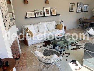 Photo 11 : SEJOUR d'une maison situ&eacute;e &agrave; Saint-Martin-de-R&eacute;, &icirc;le de R&eacute;.