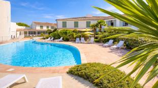Ile de Ré:Appartement rénové avec piscine commune et parking