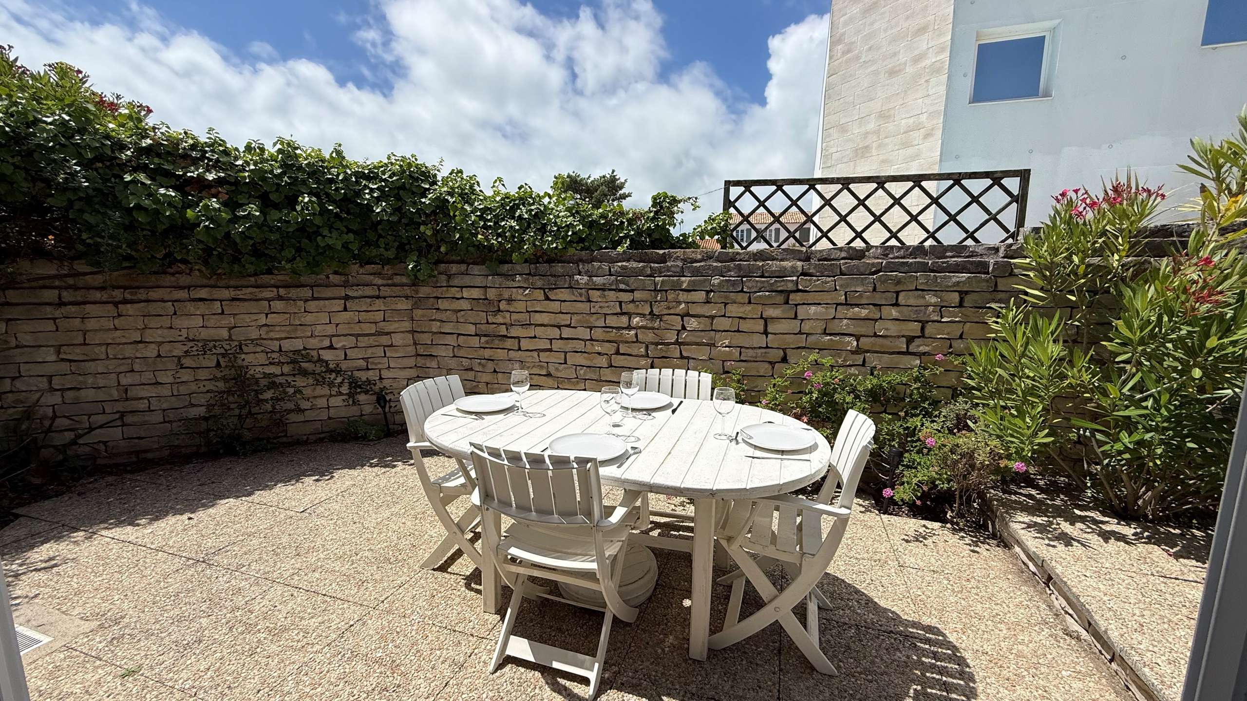 Photo 4 :  d'une maison situ&eacute;e &agrave; La Couarde-sur-mer, &icirc;le de R&eacute;.