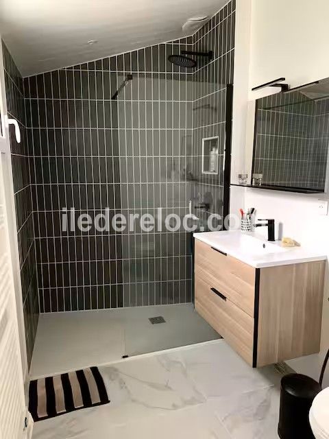 Photo 13 : NC d'une maison situ&eacute;e &agrave; Sainte-Marie-de-R&eacute;, &icirc;le de R&eacute;.