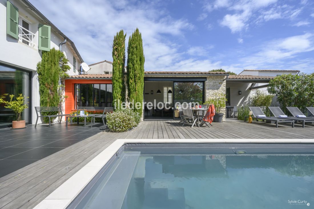Photo 27 : PISCINE d'une maison situ&eacute;e &agrave; Le Bois-Plage-en-R&eacute;, &icirc;le de R&eacute;.