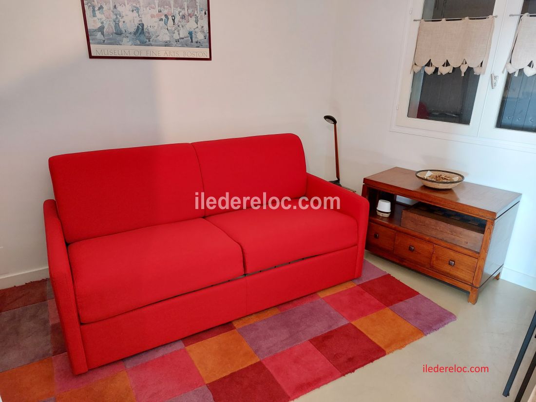 Photo 6 : CHAMBRE d'une maison situ&eacute;e &agrave; Le Bois-Plage-en-R&eacute;, &icirc;le de R&eacute;.