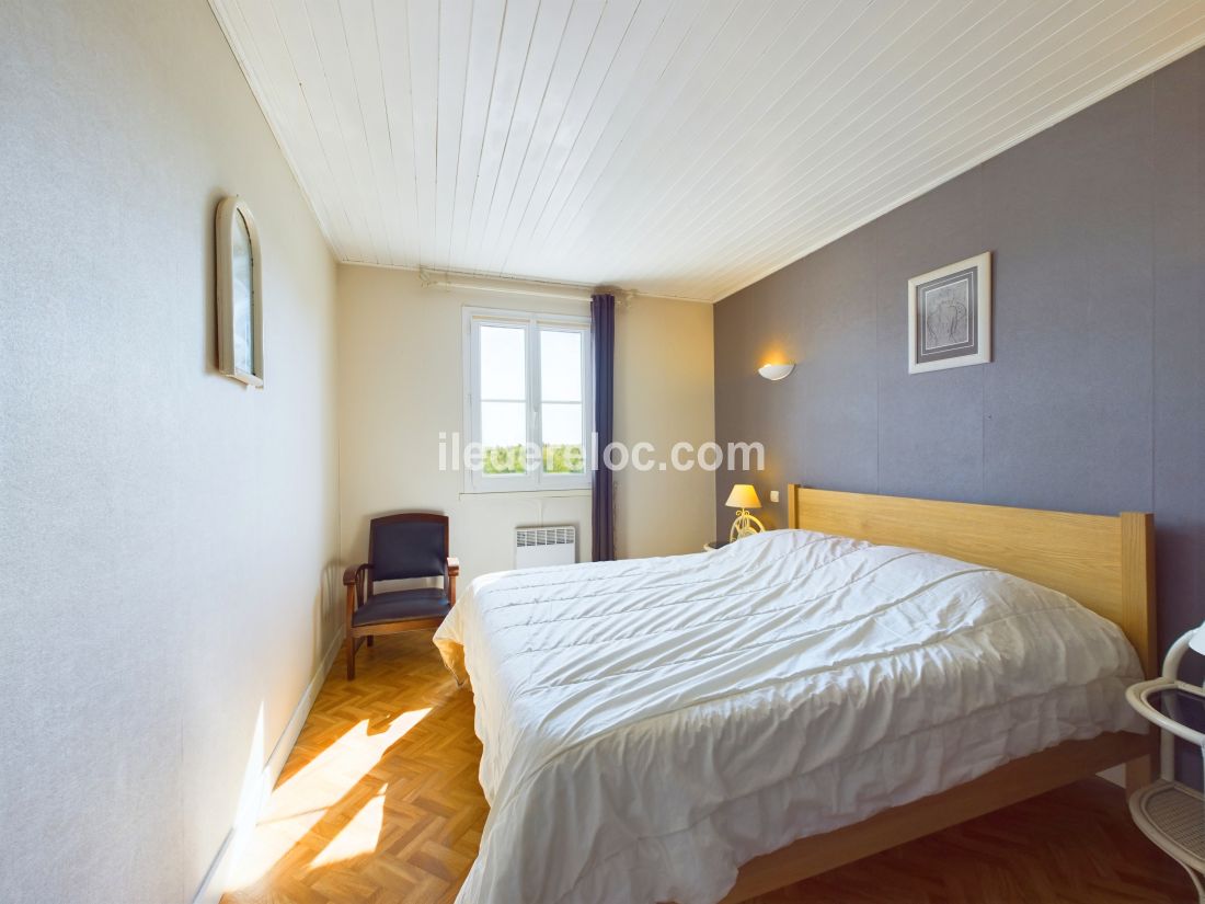 Photo 10 : CHAMBRE d'une maison situ&eacute;e &agrave; Saint-Cl&eacute;ment-des-Baleines, &icirc;le de R&eacute;.