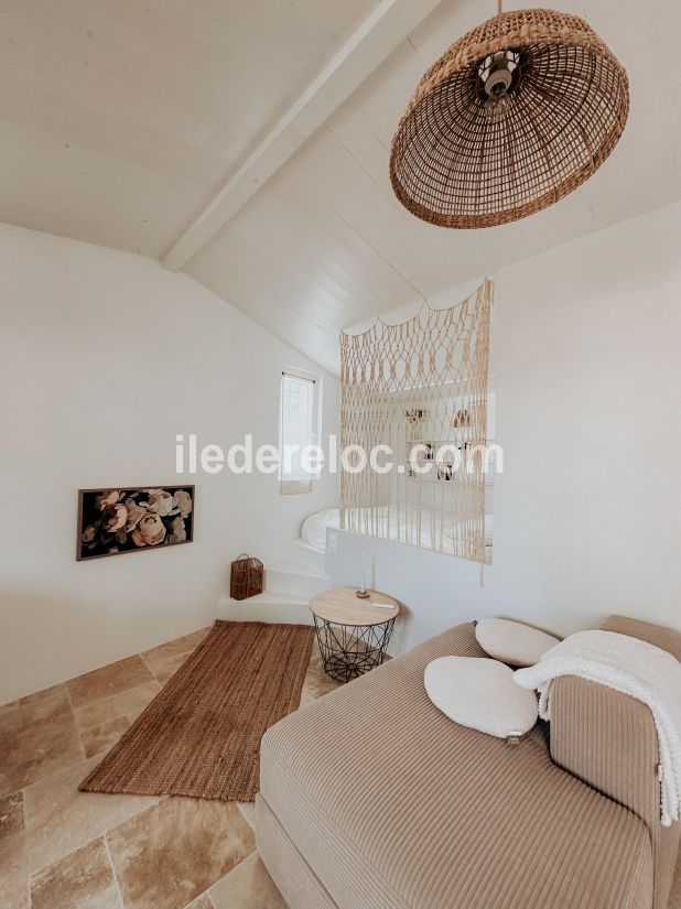 Photo 6 : SEJOUR d'une maison situ&eacute;e &agrave; Loix, &icirc;le de R&eacute;.