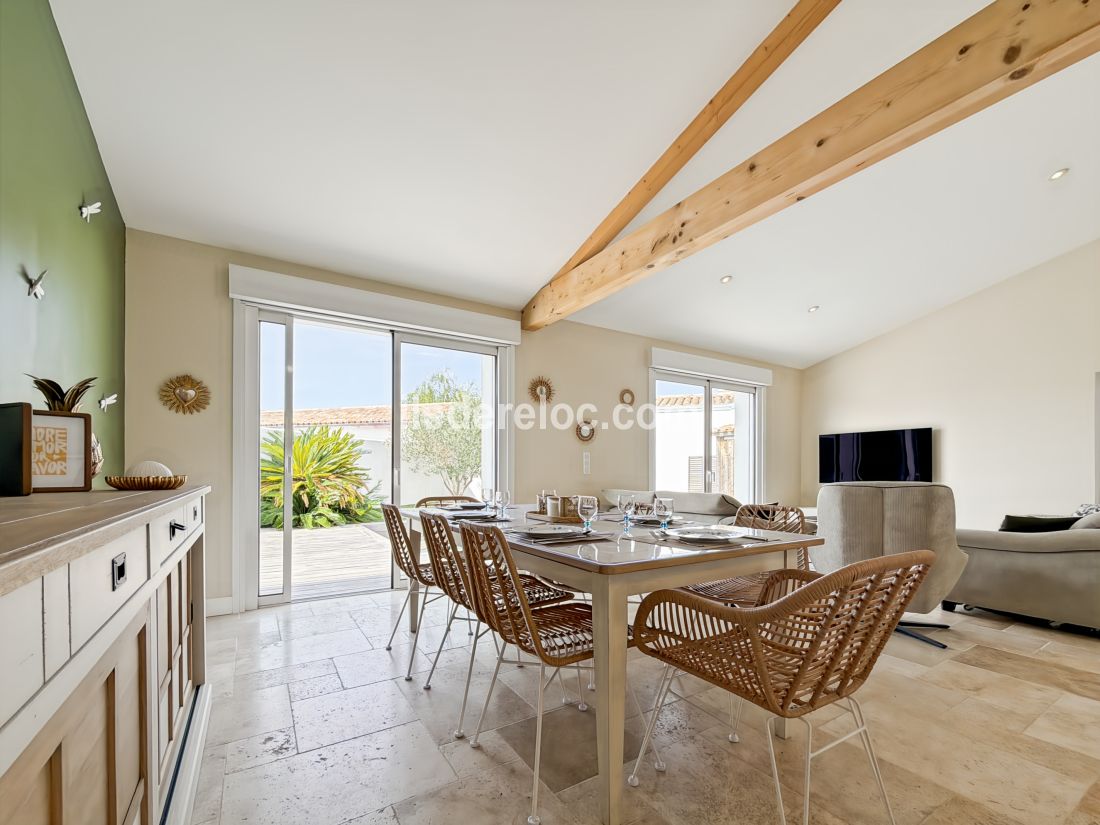 Photo 11 : NC d'une maison situ&eacute;e &agrave; Sainte-Marie-de-R&eacute;, &icirc;le de R&eacute;.
