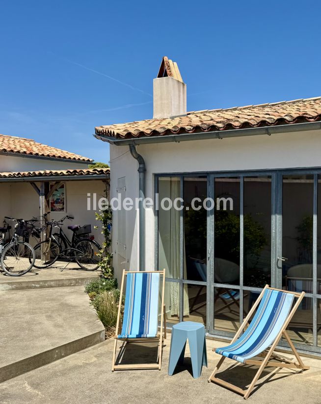 Photo 8 : PATIO d'une maison situ&eacute;e &agrave; Ars en R&eacute;, &icirc;le de R&eacute;.