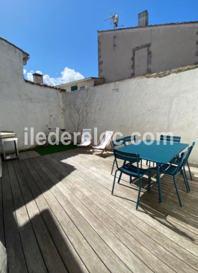 Photo 12 : TERRASSE d'une maison situ&eacute;e &agrave; La Flotte-en-R&eacute;, &icirc;le de R&eacute;.