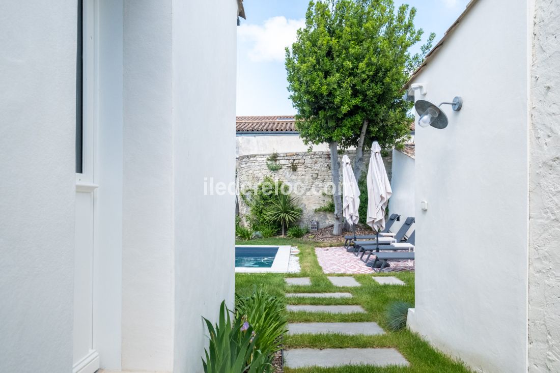 Photo 5 : NC d'une maison situ&eacute;e &agrave; Saint-Martin-de-R&eacute;, &icirc;le de R&eacute;.