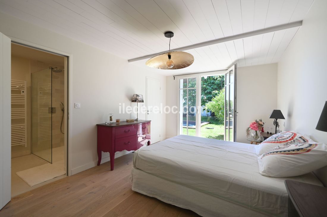 Photo 14 : NC d'une maison situ&eacute;e &agrave; Ars en R&eacute;, &icirc;le de R&eacute;.