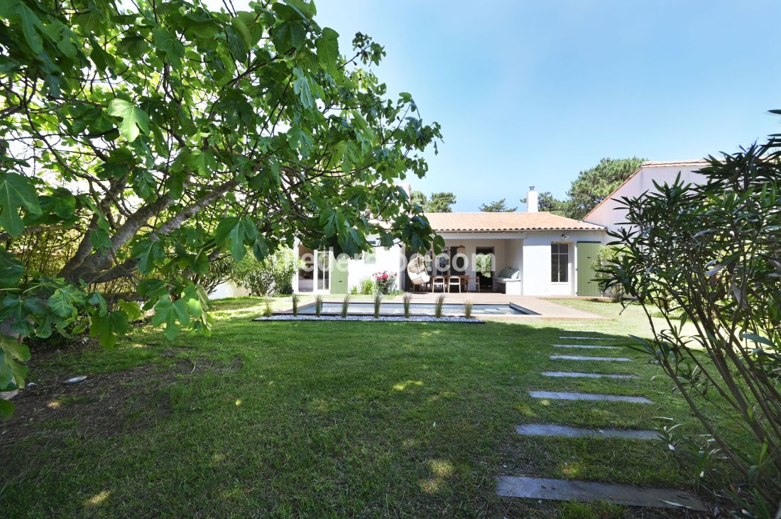 Photo 25 : NC d'une maison situ&eacute;e &agrave; Ars en R&eacute;, &icirc;le de R&eacute;.
