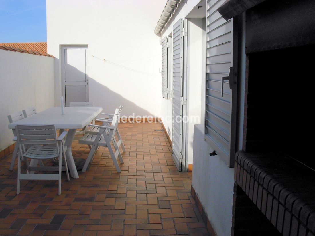 Photo 6 : PATIO d'une maison situ&eacute;e &agrave; La Flotte-en-R&eacute;, &icirc;le de R&eacute;.