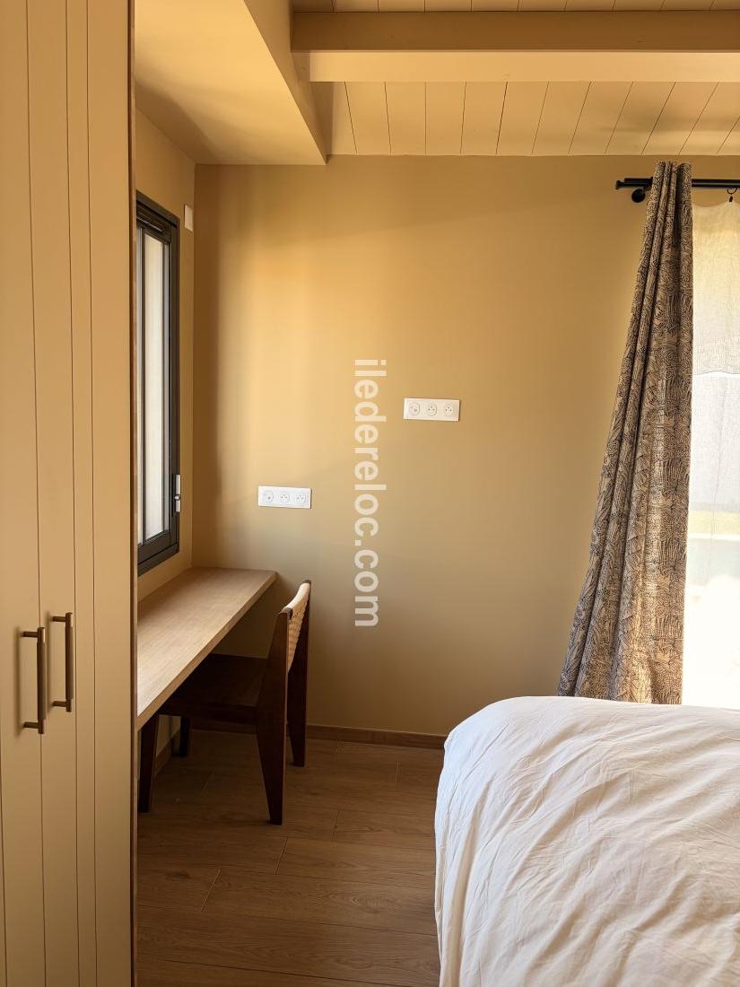 Photo 14 : NC d'une maison situ&eacute;e &agrave; Le Bois-Plage-en-R&eacute;, &icirc;le de R&eacute;.