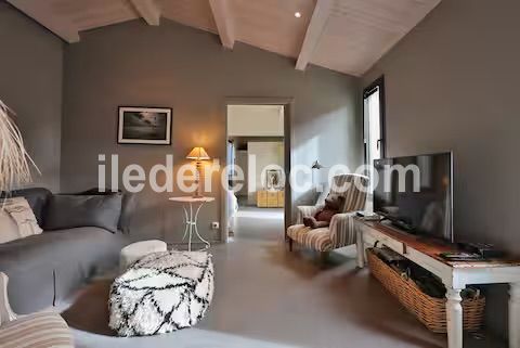 Photo 16 : NC d'une maison situ&eacute;e &agrave; Le Bois-Plage-en-R&eacute;, &icirc;le de R&eacute;.