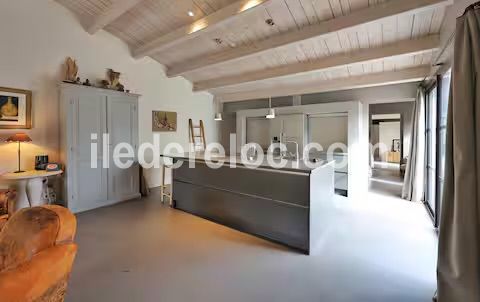 Photo 10 : NC d'une maison situ&eacute;e &agrave; Le Bois-Plage-en-R&eacute;, &icirc;le de R&eacute;.