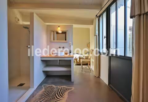 Photo 20 : NC d'une maison situ&eacute;e &agrave; Le Bois-Plage-en-R&eacute;, &icirc;le de R&eacute;.