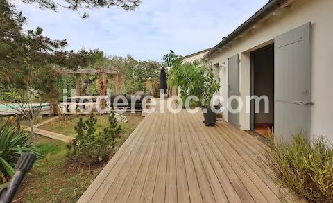 Photo 57 : NC d'une maison situ&eacute;e &agrave; Le Bois-Plage-en-R&eacute;, &icirc;le de R&eacute;.