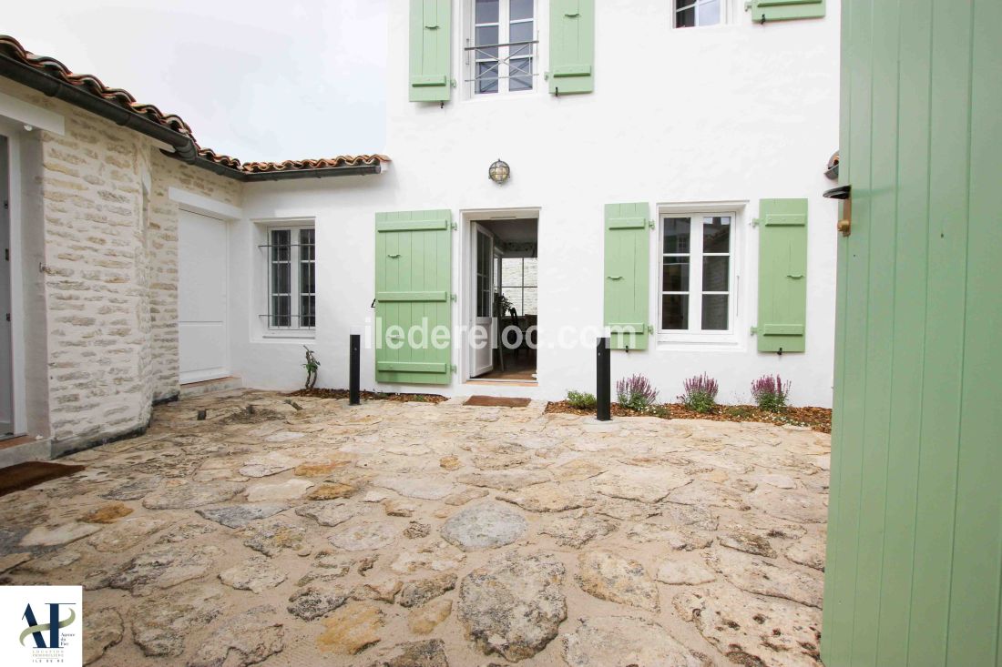 Photo 4 : NC d'une maison situ&eacute;e &agrave; Les Portes-en-R&eacute;, &icirc;le de R&eacute;.