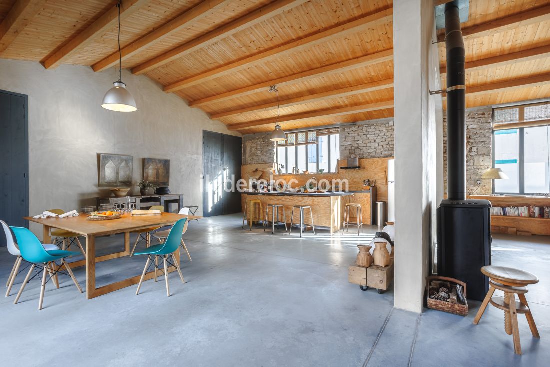 Photo 9 : SEJOUR d'une maison situ&eacute;e &agrave; Le Bois-Plage-en-R&eacute;, &icirc;le de R&eacute;.