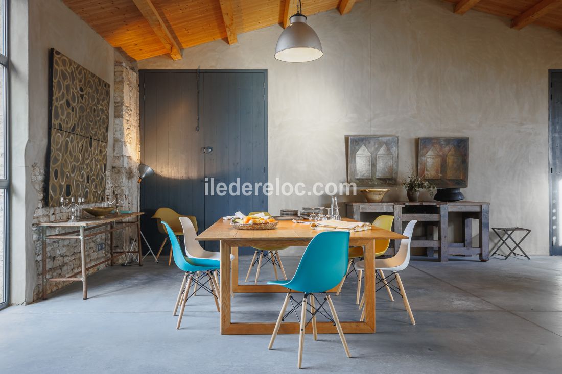 Photo 10 : SEJOUR d'une maison situ&eacute;e &agrave; Le Bois-Plage-en-R&eacute;, &icirc;le de R&eacute;.