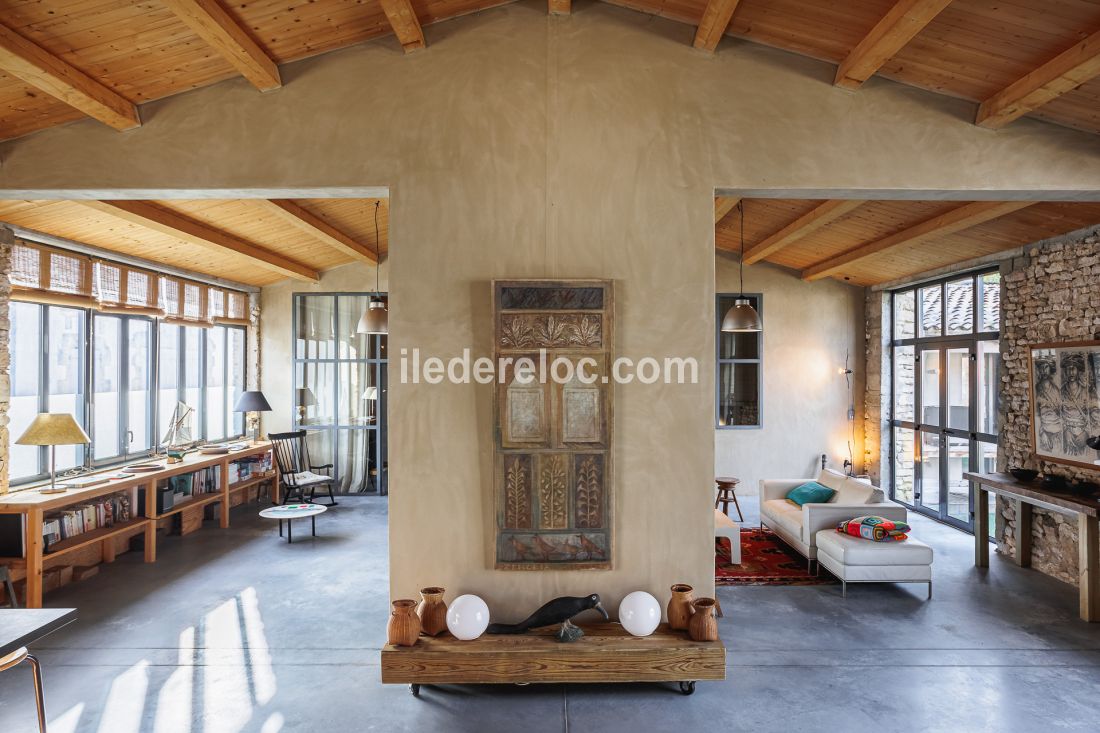 Photo 12 : SEJOUR d'une maison situ&eacute;e &agrave; Le Bois-Plage-en-R&eacute;, &icirc;le de R&eacute;.