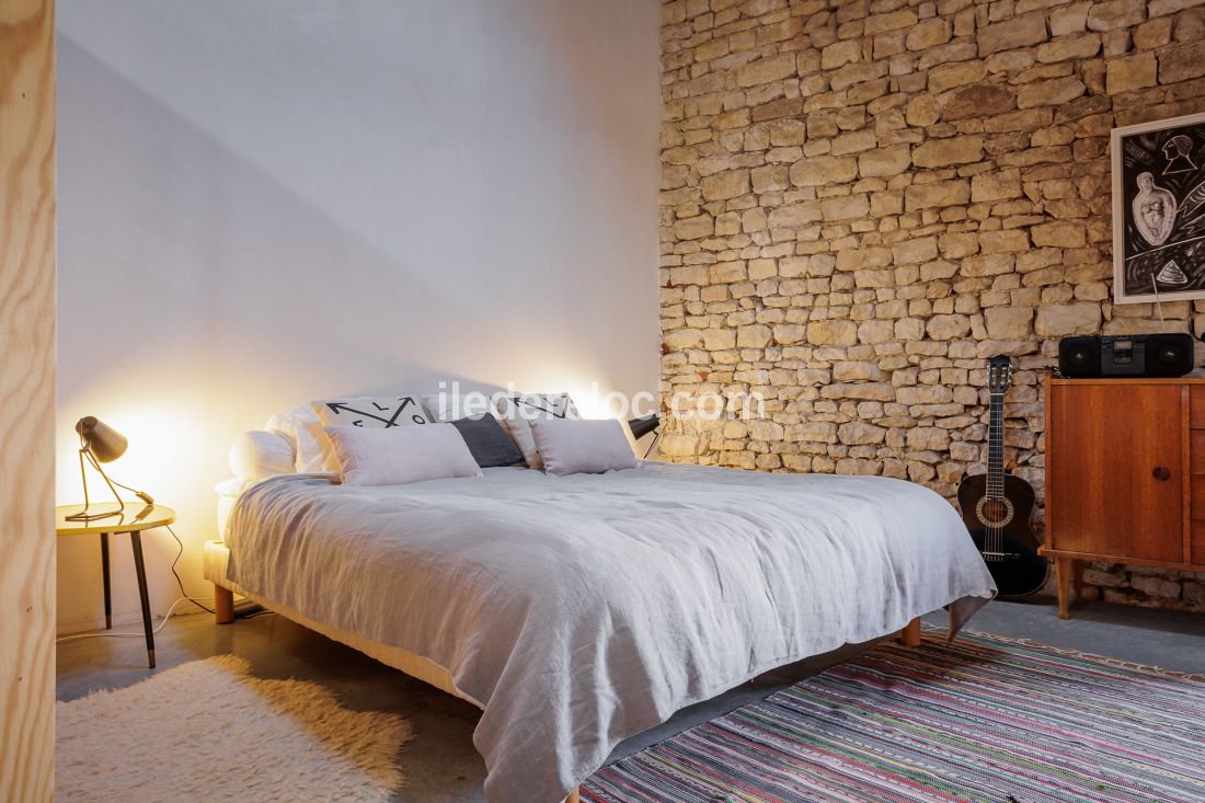 Photo 21 : CHAMBRE d'une maison situ&eacute;e &agrave; Le Bois-Plage-en-R&eacute;, &icirc;le de R&eacute;.