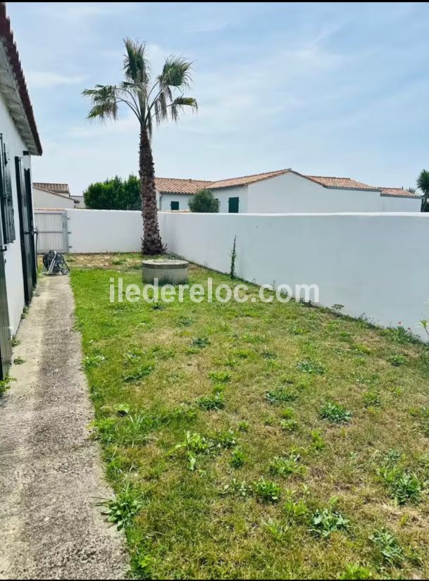 Photo 9 : JARDIN d'une maison situ&eacute;e &agrave; Loix, &icirc;le de R&eacute;.