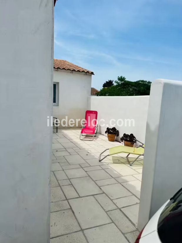 Photo 10 : TERRASSE d'une maison situ&eacute;e &agrave; Loix, &icirc;le de R&eacute;.