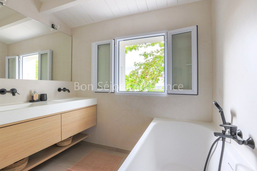 Photo 26 : NC d'une maison situ&eacute;e &agrave; Le Bois-Plage-en-R&eacute;, &icirc;le de R&eacute;.