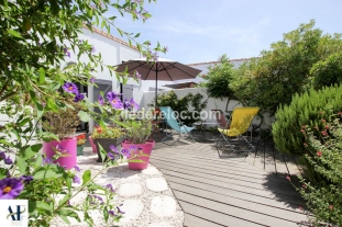 Ile de R&eacute;:Aux portes en ré jolie maison de 2 chambres avec grande terrasse